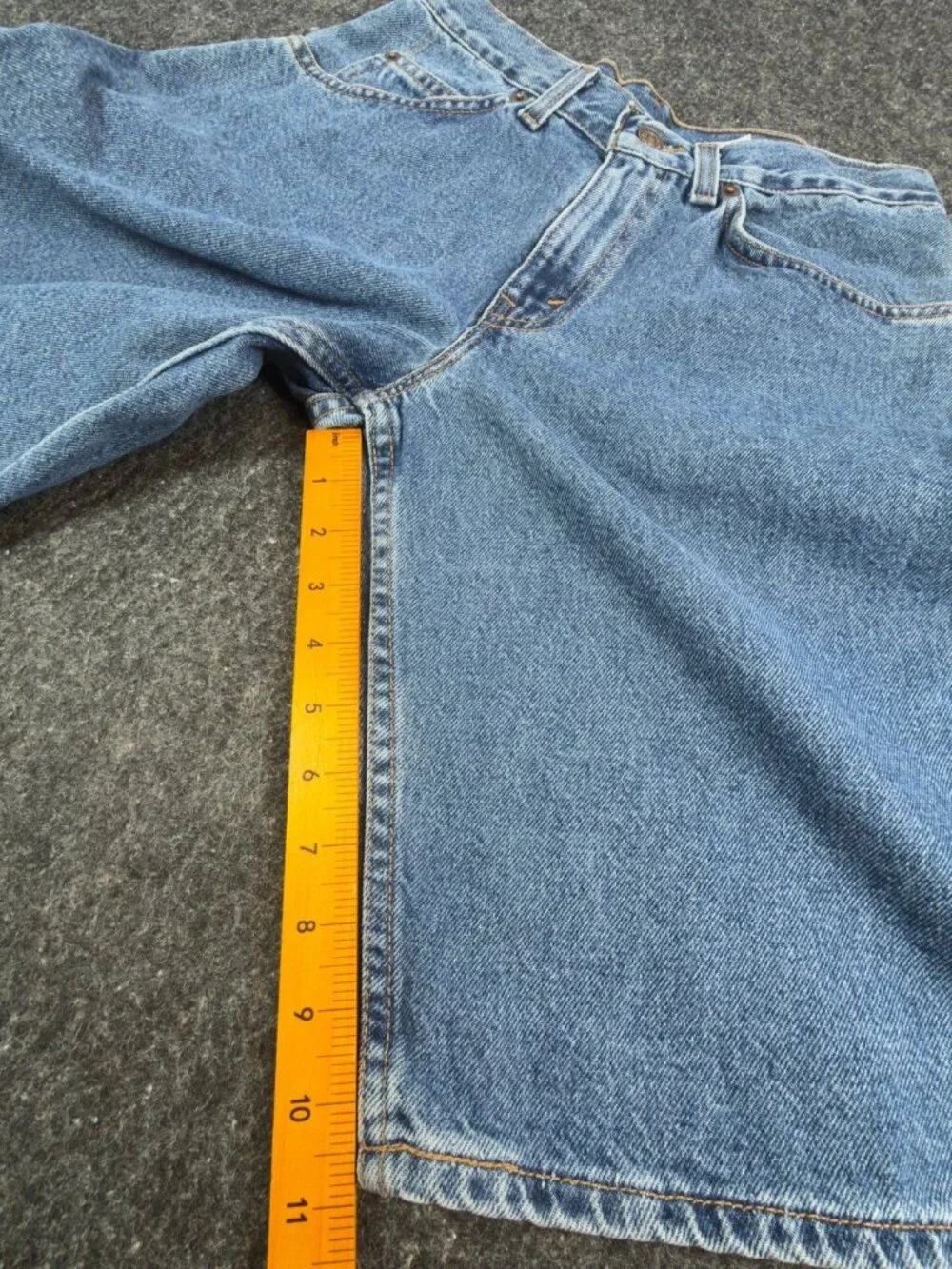Levi's 562 Loose Fit Shorts Boys W27 Blue Denim Vintage Style NWT